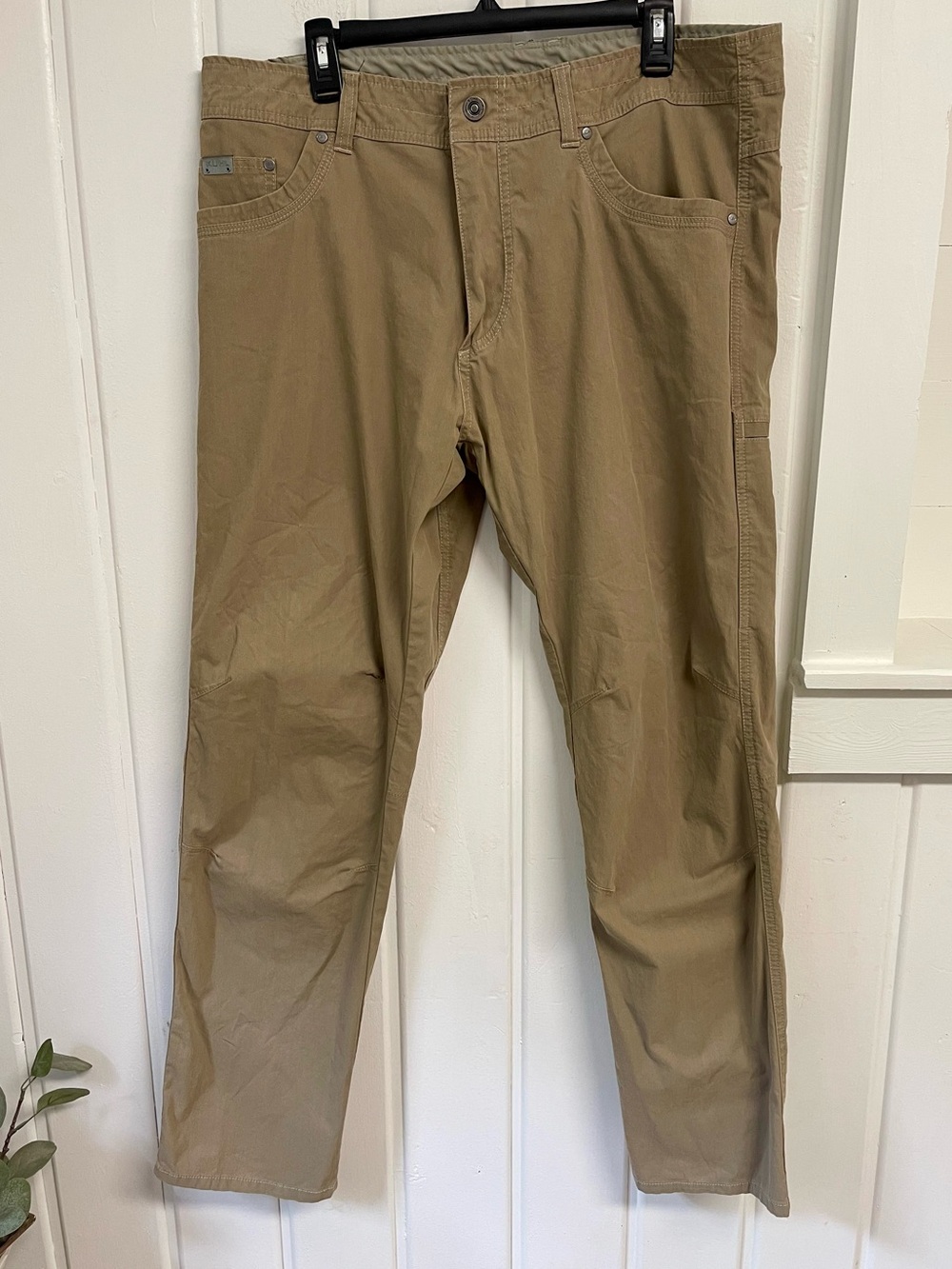 KÜHL Revolvr Rogue Pants Men’s 38x32 Khaki Tan Vintage Patina Hiking Outdoor